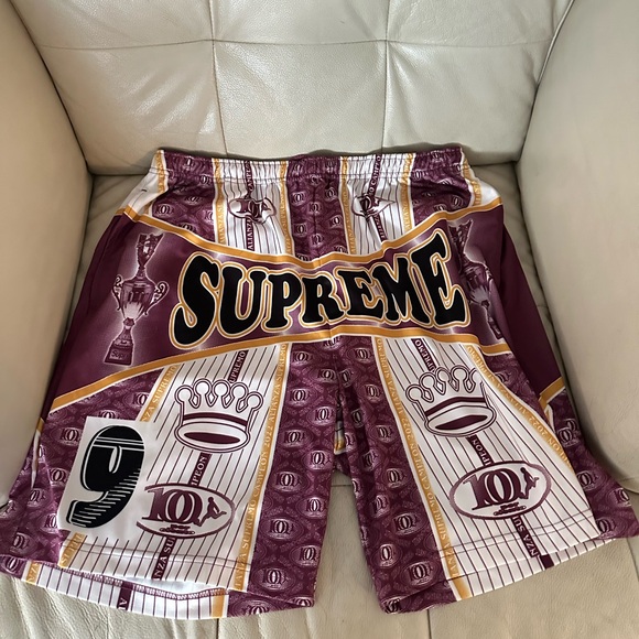 NWT Supreme Por Ciento Logo Print Soccer Shorts Burgundy Authentic